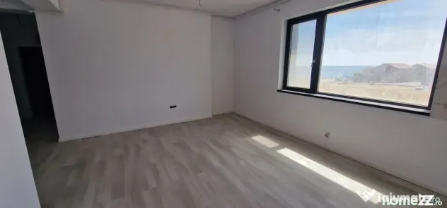 Faleza Nord apartament cu 3 camere, vedere la mare. - Constanta (Constanta)