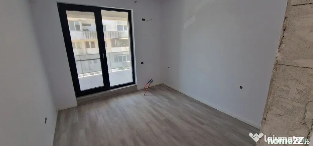 Faleza Nord apartament cu 3 camere, vedere la mare. - Constanta (Constanta)