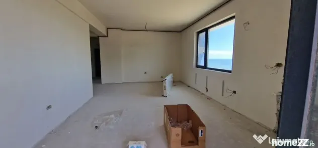 Faleza Nord apartament cu 3 camere, vedere la mare. - Constanta (Constanta)