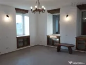 Casa individuala, 3 Camere Decomandat, Curte, Terasa, Centra 