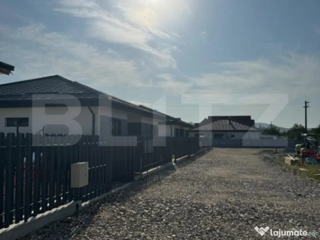 Casă nouă de vânzare, cu 3 camere, 104 mp, la cheie, zona