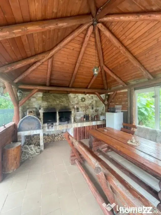 Duplex de vanzare, 2 unități, 8 camere, 300 mp, zona centr - Baia Mare (Maramures)