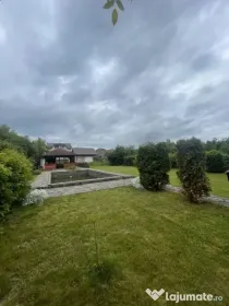 Duplex de vanzare, 2 unități, 8 camere, 300 mp, zona centr