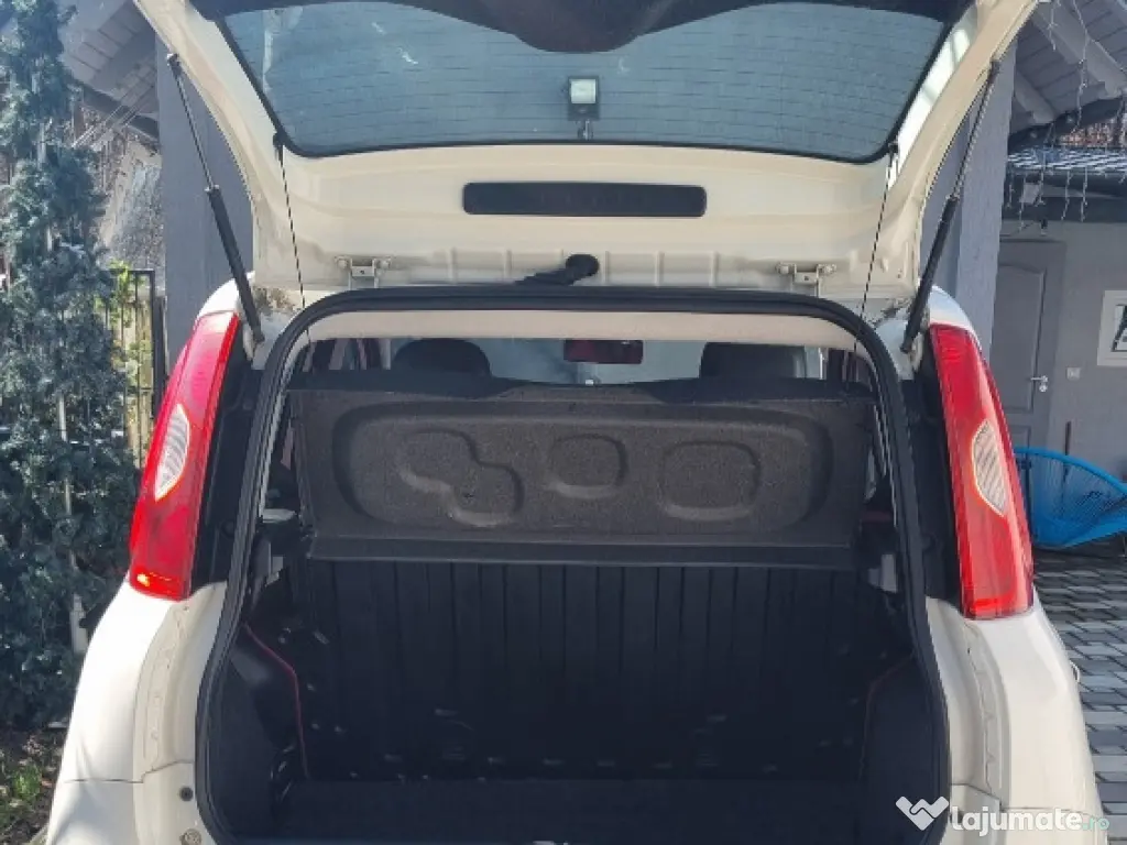 Fiat Panda 1.2 benzina cu 125.000 km rulati