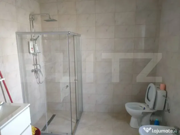 Casa individuala noua, 6 camere, 180mp, Radauti