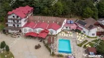 Pensiune turistica cu restaurant si 33 camere in Rasinari Si