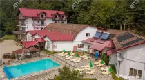 Pensiune turistica cu restaurant si 33 camere in Rasinari Si
