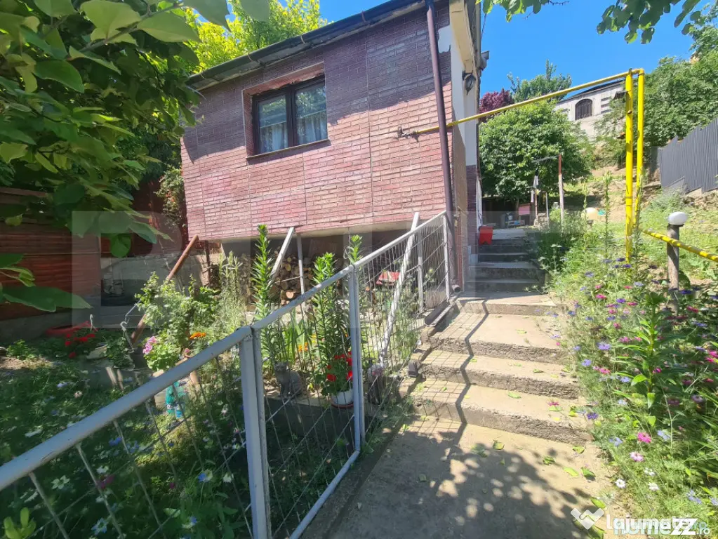 Casa 110 mp in oras, teren 500 mp totali, Ultracentreal