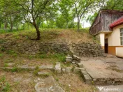 Proprietate compusă din două case si teren 378 mp Purc?... 