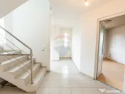 Proprietate compusă din două case si teren 378 mp Purc?... 