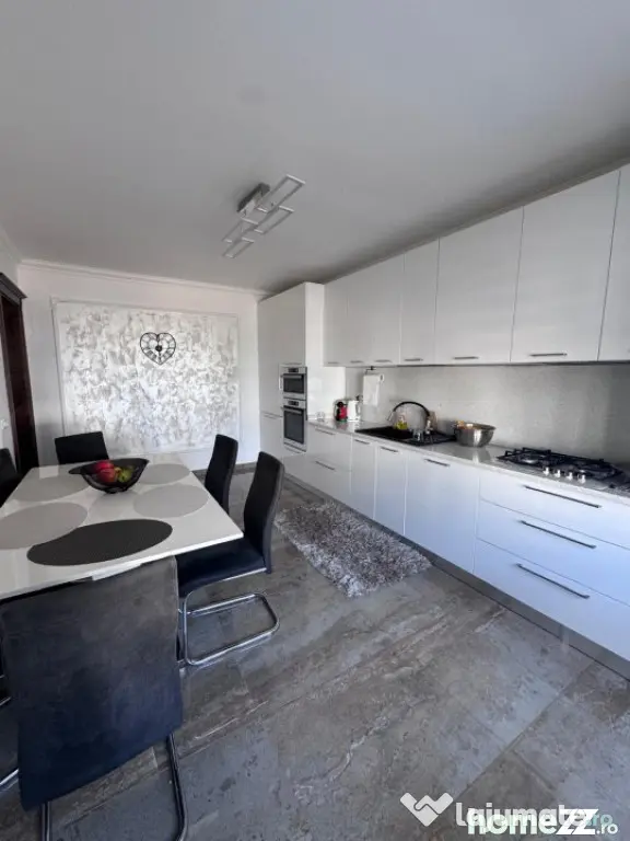 Duplex modern, mobilat si utilat complet
