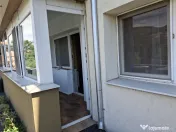 Apartament 3 camere centru policlinică cu plată 