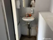 Spatiu Comercial,Metrou 1 Mai, Trafic pietonal intens. 