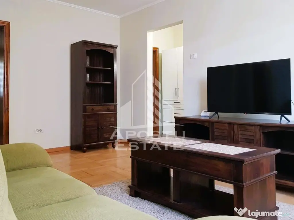 Apartament cu 3 camere Ultracentral - Arad (Arad)