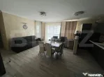 Apartament de vanzare, cu 3 camere, 92 mp, parcare, intermed