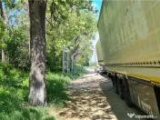 Suceava, Draguseni, teren cu casa batraneasca, langa troit 