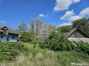 Suceava, Draguseni, teren cu casa batraneasca, langa troit 