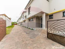 Apartament cu terasă și 2 locuri de parcare • Complex...