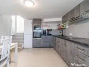 Casa de vanzare in Chinteni, 5 camere, mobilata, utilata,... 