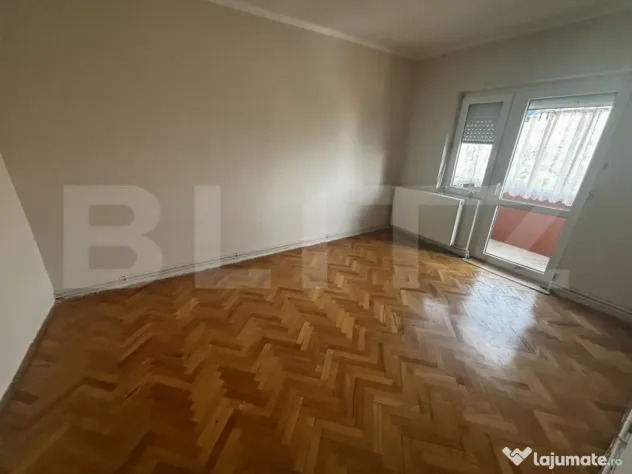 Apartament cu 3 camere, decomandat, 96 mp, zona Micro 16
