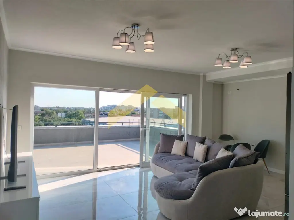 Penthouse 2 camere de inchiriat zona Micalaca