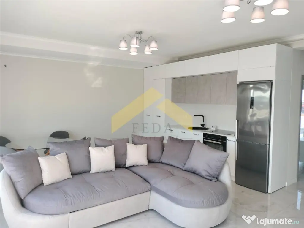 Penthouse 2 camere de inchiriat zona Micalaca