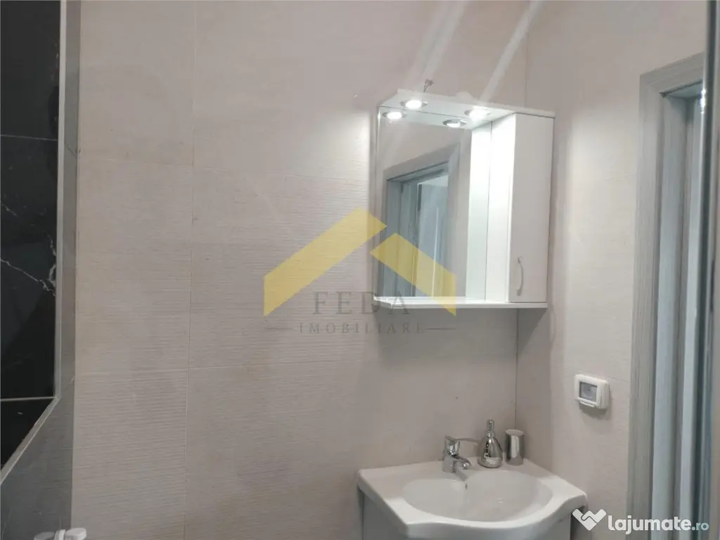 Penthouse 2 camere de inchiriat zona Micalaca