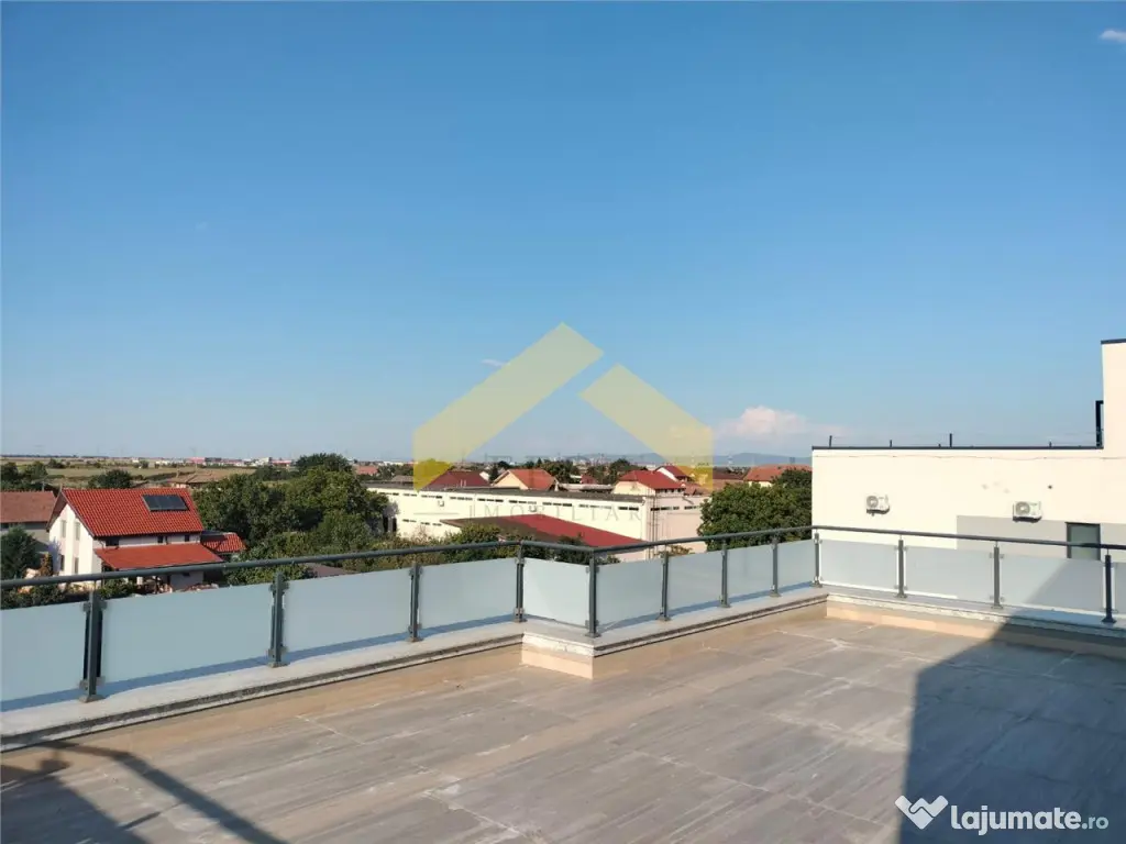 Penthouse 2 camere de inchiriat zona Micalaca
