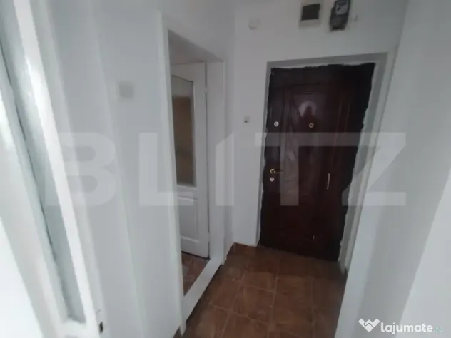 Apartament de vanzare, 2 camere, 32 mp, etaj 1, zona Decebal