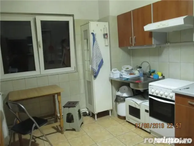 2 camere in zona UMT
