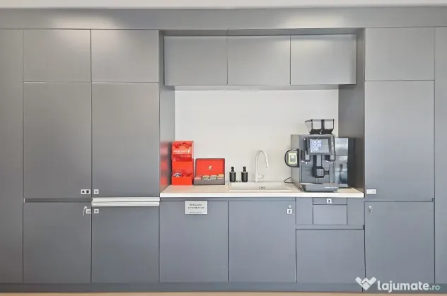 Alăturați-vă unui mediu de co-working cooperativ în Regus City Gate