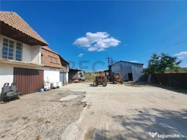 RECO Casa in Sanlazar la dumul de legatura Oradea Marghita