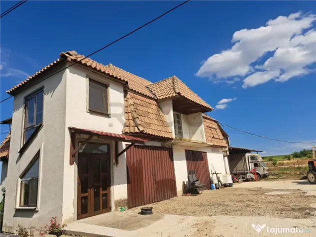 RECO Casa in Sanlazar la dumul de legatura Oradea Marghita