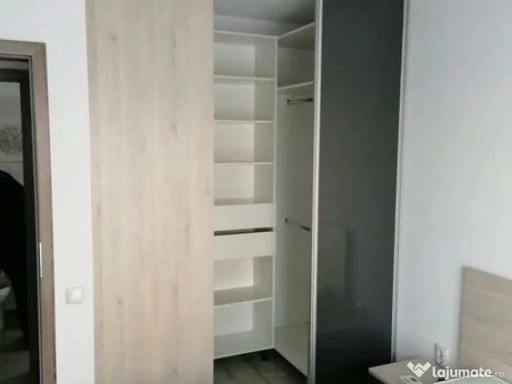 1 camera in zona Soarelui