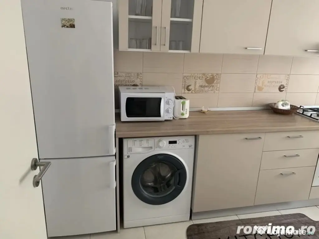 1 camera in zona Soarelui