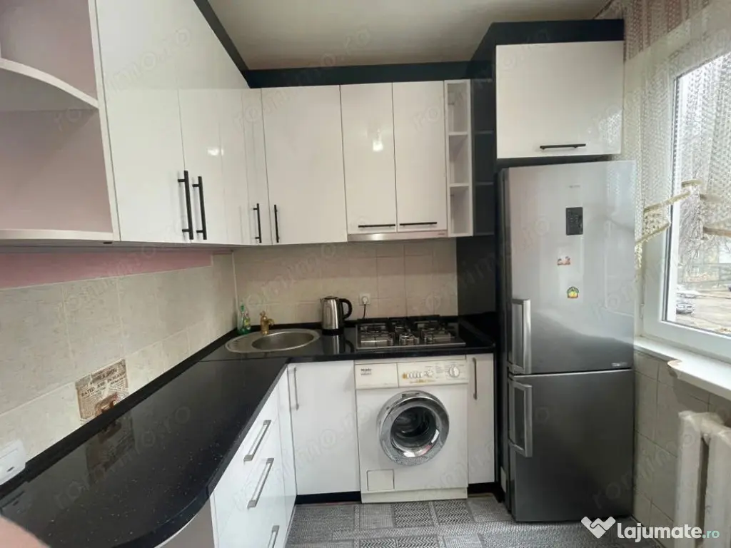 3 camere in zona Bogdanestilor