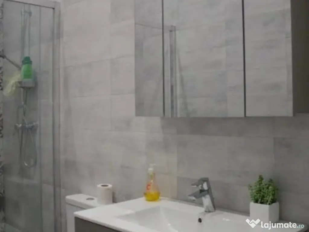 2 camere in zona Uniri