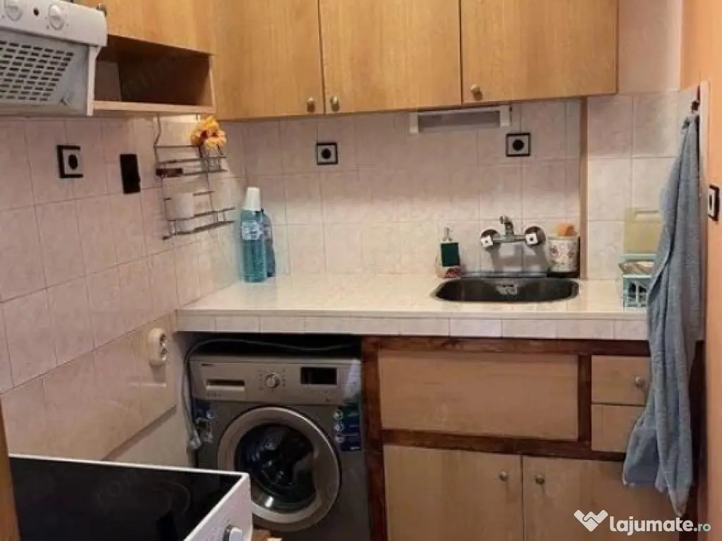 2 camere in zona Complexul-Studentesc 300