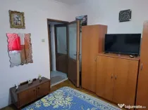 1 camera in zona Dambovita