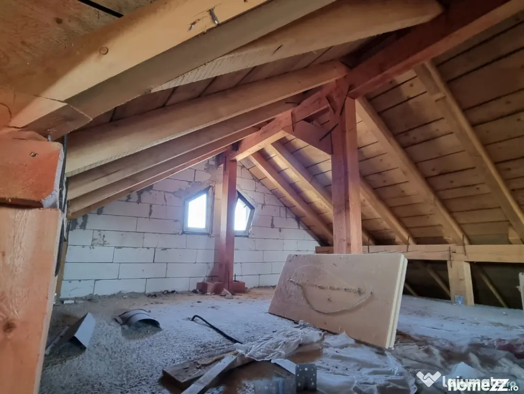 Vila cu garaj Gheraiesti Arinilor - langa cartier Smarald - Bacau (Bacau)