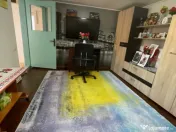 Casă cu 3 camere, garaj și curte spațioasă – zona Giul 