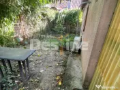 Casă cu 3 camere, garaj și curte spațioasă – zona Giul 