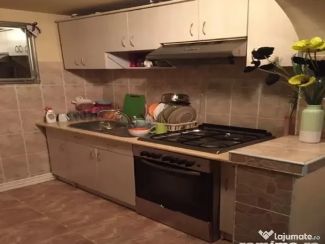 2 camere in zona Lipovei