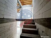 Vilă cu 5 camere de vânzare în zona Damila 