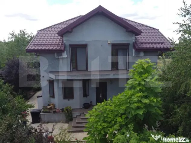 Vilă de vanzare, cu 6 camere, 230 mp, zona Samurcași