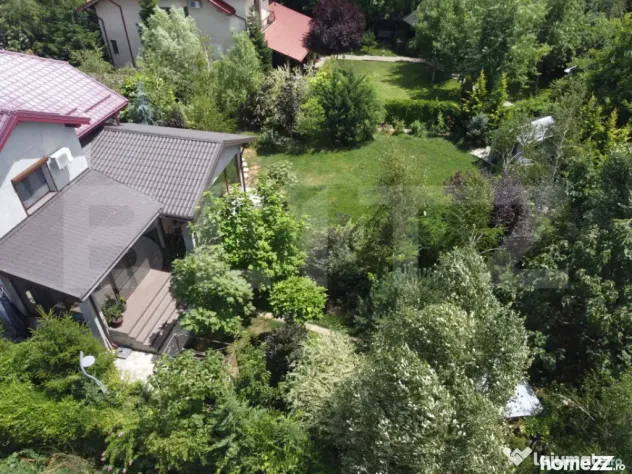 Vilă de vanzare, cu 6 camere, 230 mp, zona Samurcași