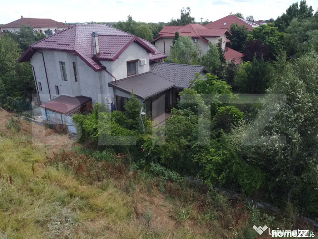 Vilă de vanzare, cu 6 camere, 230 mp, zona Samurcași