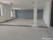 Spatiu comercial nou.Spatiu birouri 