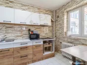 Spațiu generos, potențial imens – apartament 3 camere 