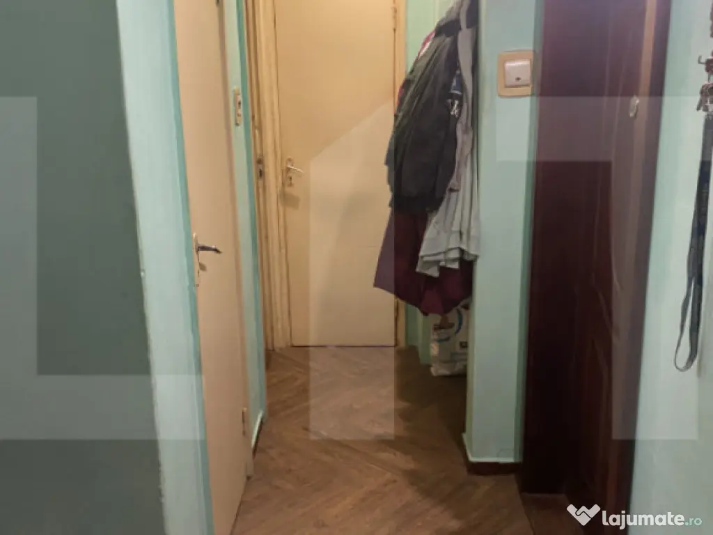 Apartament cu 4 camere de vânzare, ideal pentru familii, zo